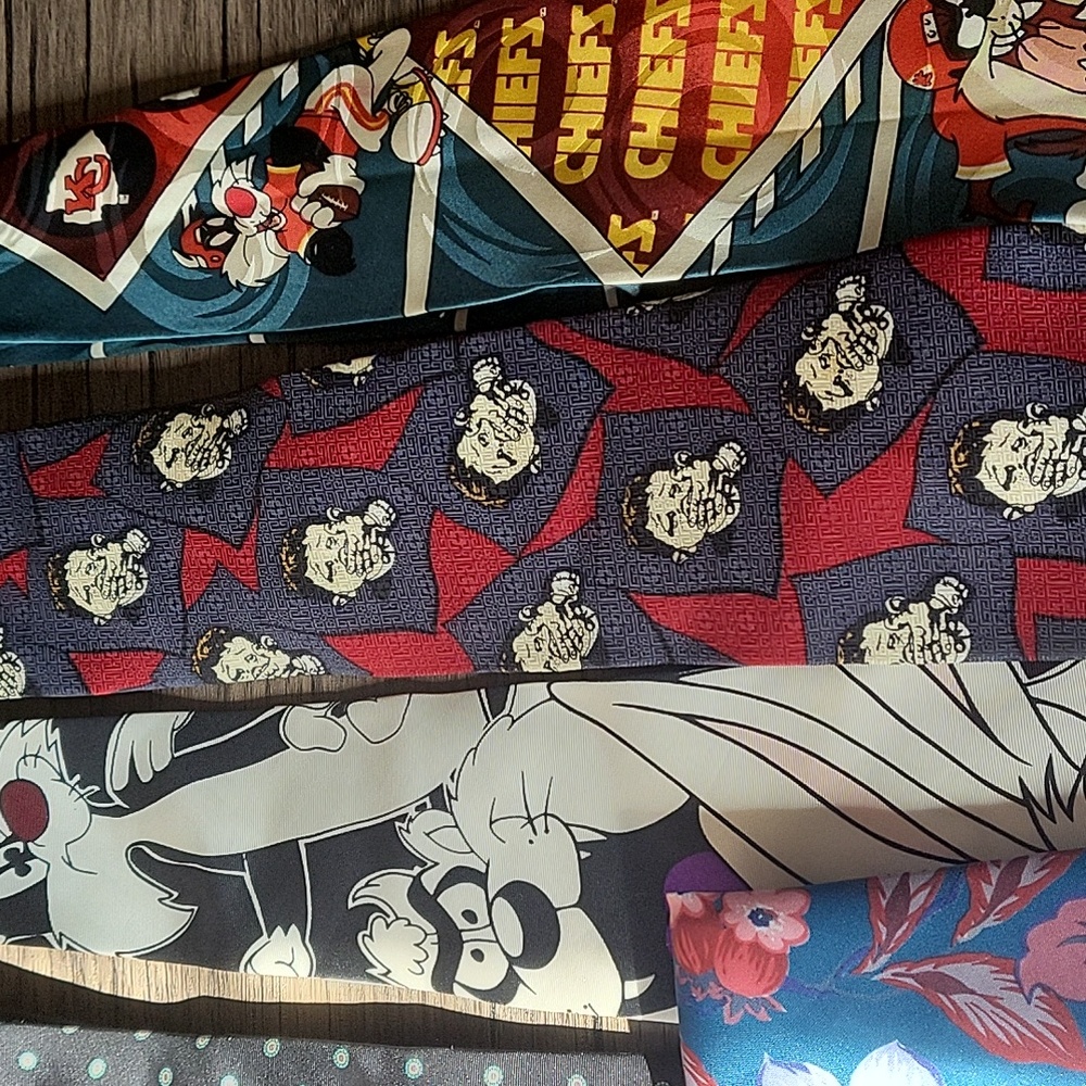 Men's Bundle of 9 Ties - Picture 3 of 12
